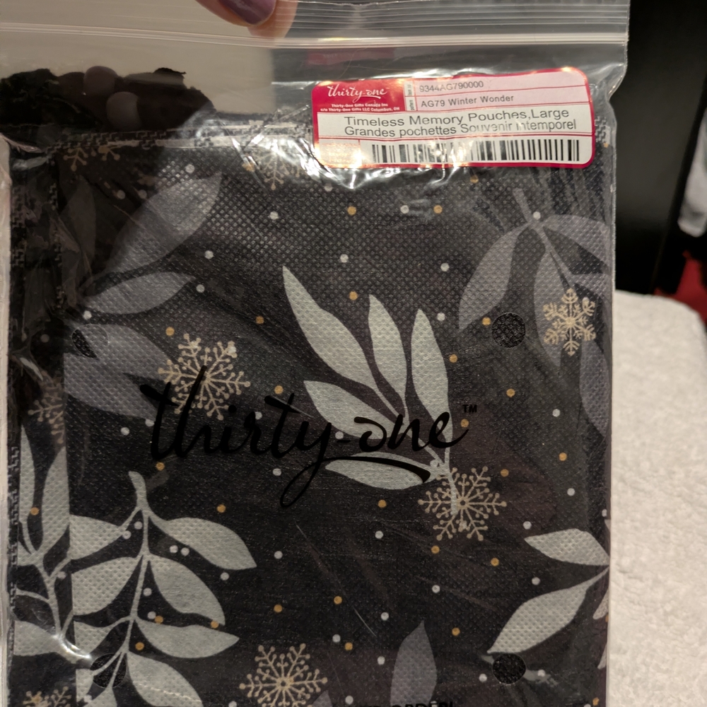 Thirty-One Timeless Memory Pouches - Picture 2 of 4